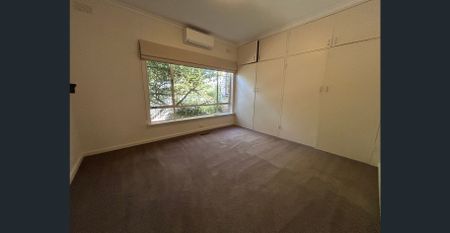 Elegant Family Living with Pool the Heart of Mont Albert North!!! - Photo 5