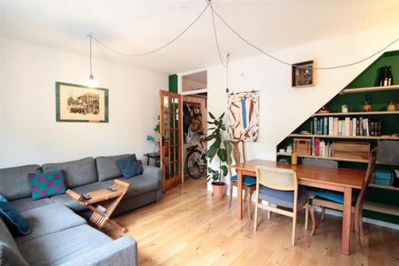 2 bedroom maisonette to rent - Photo 2
