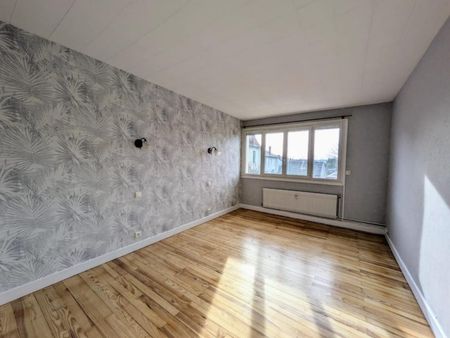 A LOUER - APPARTEMENT T2 - RIORGES LES CANAUX - Photo 4