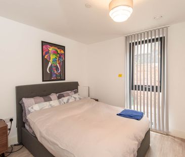 1 Bed Flat, Cotton Mill, S3 - Photo 3