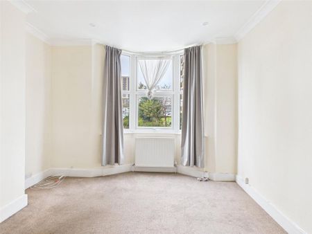 3 bedroom apartment to rent - Photo 5