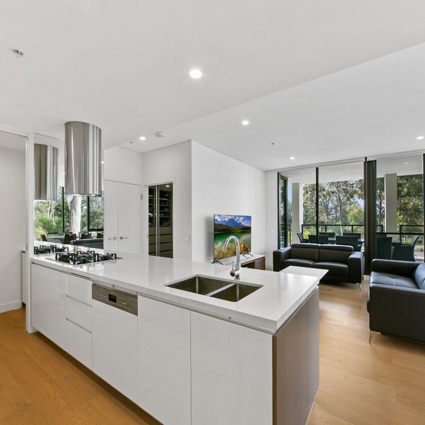 Light filled luxury apartment in heart of Norwest - Photo 1