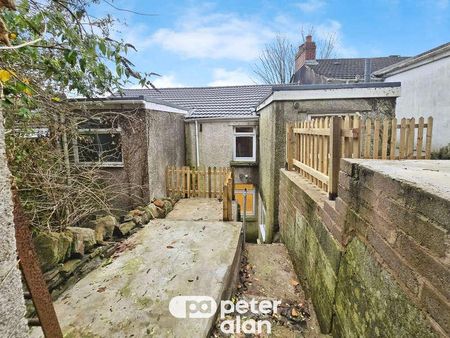 Jones Terrace, Swansea, SA1 - Photo 3