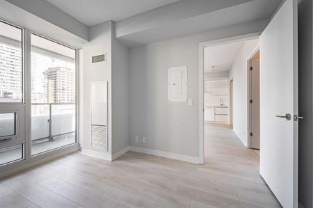 For Lease - 2221 Yonge Street Unit# 1401, Toronto, Ontario - Photo 3