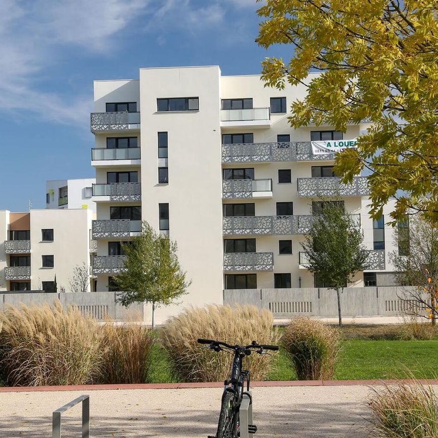 location Appartement T2 DE 42.55m² À BLAGNAC - Photo 1