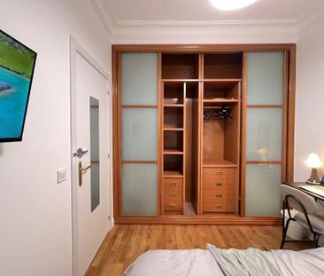 Calle de la Abada, Madrid, Community of Madrid 28013 - Photo 1