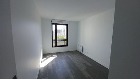 location Appartement T3 DE 76.6m² À LE KREMLIN BICETRE - Photo 3