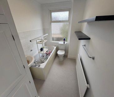 2 bedroom terraced house to rent - Photo 6