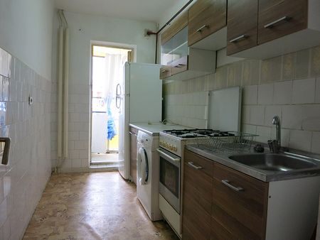 Apartment 3 bedrooms for rent UMF Iasi Independence Center # code 345 - Photo 3