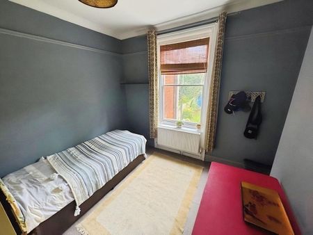 2 bedroom ground floor flat to rent - Photo 5