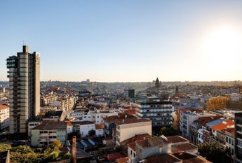 T3 totalmente remodelado na Rua Gonçalo Cristóvão - Porto