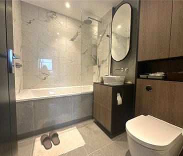 Eden Grove, Staines-upon-Thames, Surrey, TW18 4ZU - Photo 2