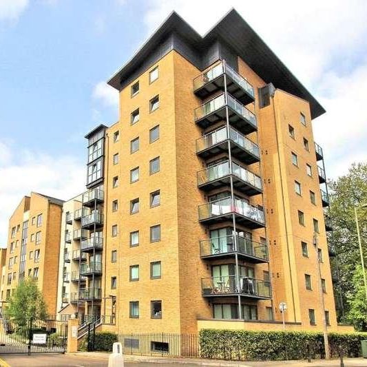 Woking, Surrey, GU21 - Photo 1