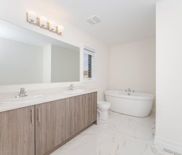 For Lease - 1460 Rose Way, Milton, Ontario - Photo 5