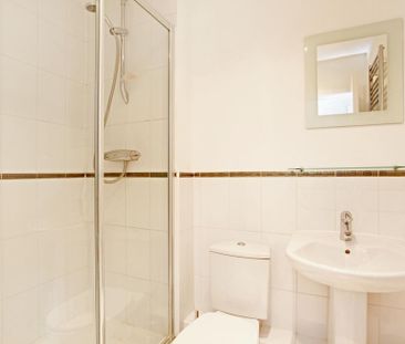 2 bedroom apartment to rent - Photo 6