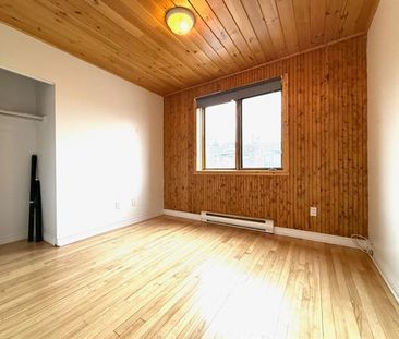 2100 Rue Jean Talon E. - Photo 5