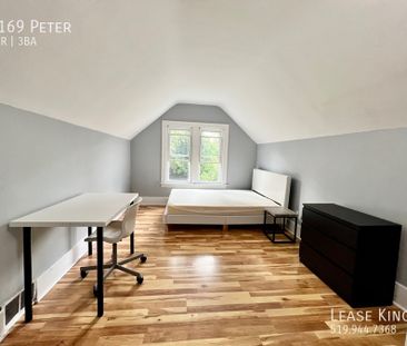 Furnished 6 Bed, 3 Bath, 2 Kitchens - Minutes from University of Wi... - Photo 2