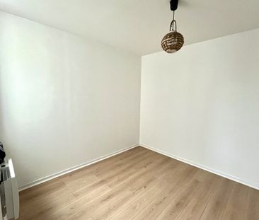 Location Appartement 2 pièces 45m² ROUBAIX 59100 - Photo 3