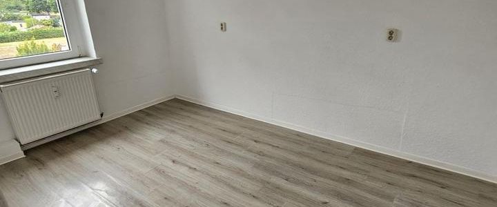 Helle Renovierte 2-Raum-Wohnung in Magdeburg Lemsdorf - Foto 1