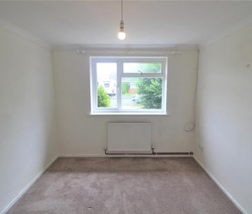 2 bedroom semi-detached bungalow to rent - Photo 4