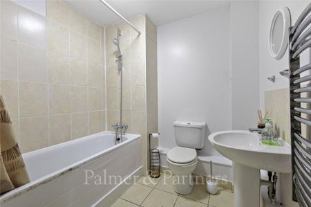2 bedroom maisonette to rent - Photo 5