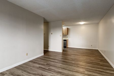 Classic Suite - 2 Bedroom - Photo 4