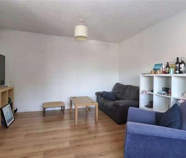 Woking, Surrey, GU22 - Photo 3