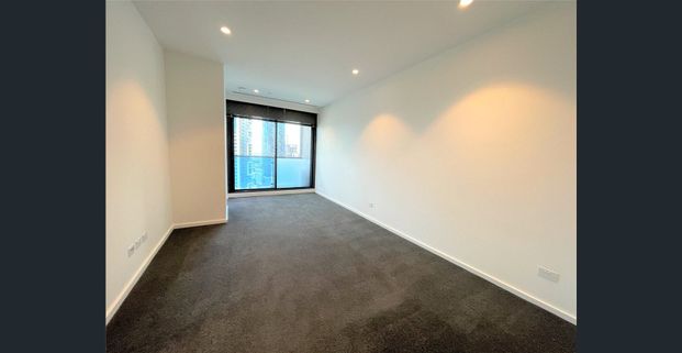 Stunning One Bedder with beautiful view in Southbank! - Photo 1