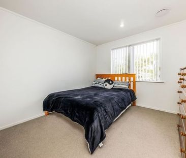 PAPAKURA, 3 BEDROOMS - Photo 4