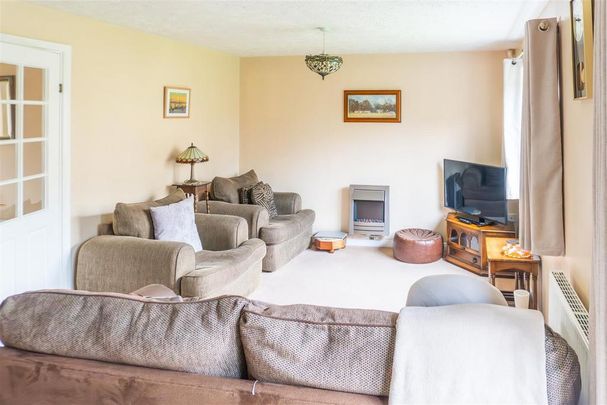 3 bedroom detached house to rent - Photo 1