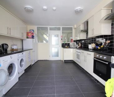 Humber Way, Slough - Photo 4