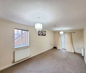 2 bedroom Flat To Let - Photo 1