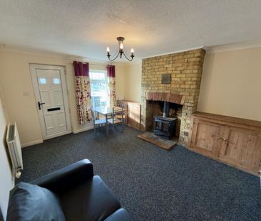 2 bedroom end of terrace house to rent - Photo 1