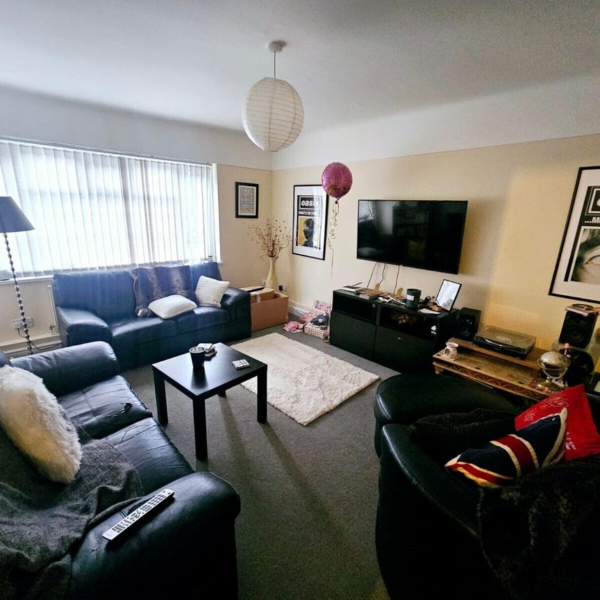 Banister Grange, Southampton, Banister Road - Photo 1