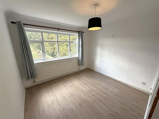 4 bedroom detached house to rent - Photo 1