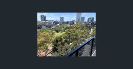 Light filled three bedroom - Photo 5