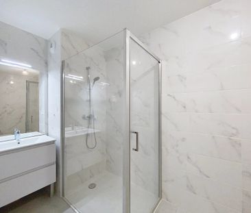 Location Appartement 2 pièces 40m² NICE 06300 - Photo 5