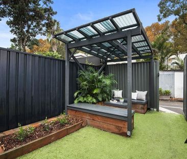 Sophisticated home in cul de sac - Photo 2