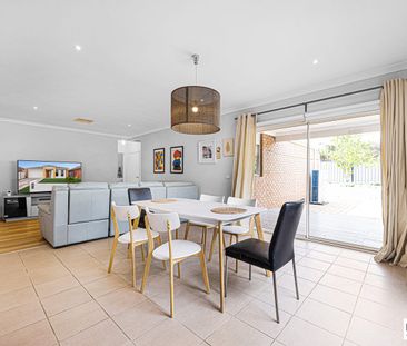 Fully Furnished Fashion Home: Room by Room or Entire Home Renting - Photo 6