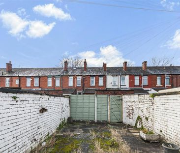 2 bedroom terraced house to rent - Photo 1