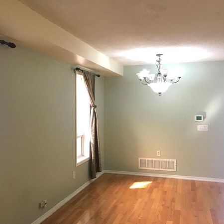 For Lease - 581 Garden Walk Unit# Upper, Mississauga, Ontario - Photo 3