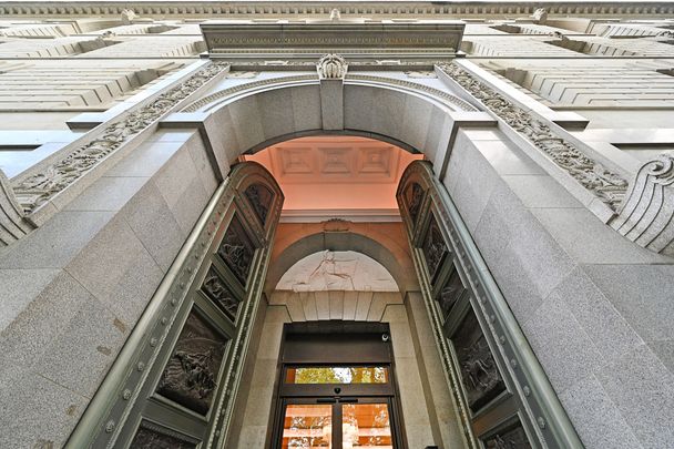 9 Millbank - Photo 1