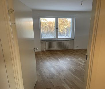 Hantverksvägen 13B - Foto 1