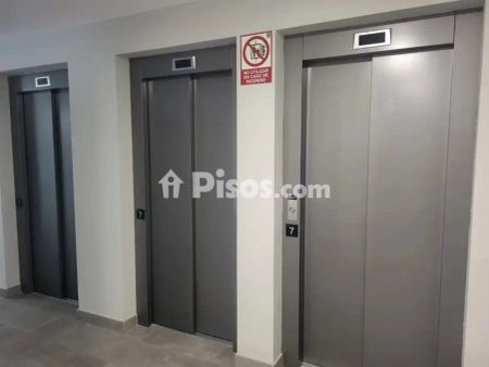 Piso en alquiler en Calle Ferrocarril del Tajuña - Photo 2