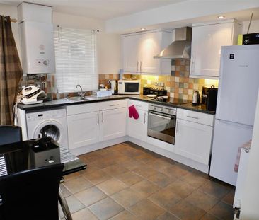 2 bedroom house to rent - Photo 3