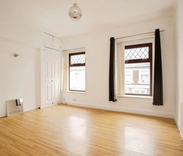 3 bedroom terraced house to rent - Photo 6