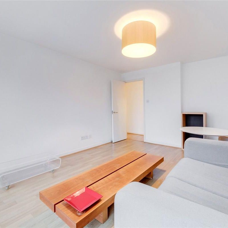 1 bedroom flat in 2 Premiere Place - Photo 1