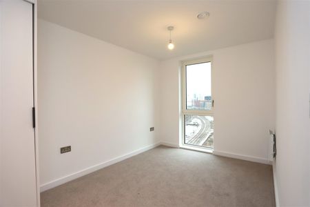 The Railings, Middlewood Locks - Photo 2