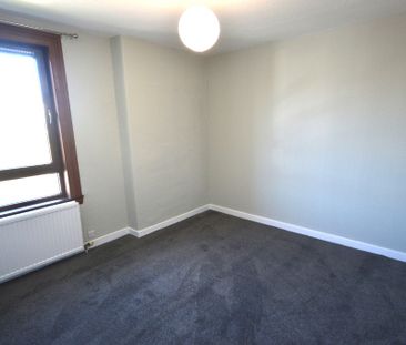 26e Moncur Crescent , Coldside, Dundee - Photo 2