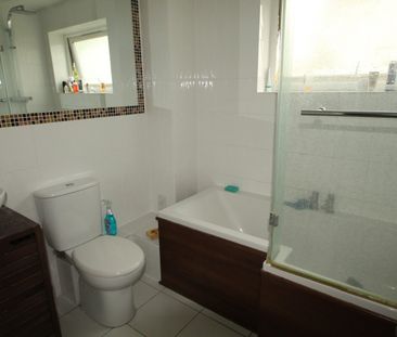 Pixton Way, Croydon CR0 - Photo 3